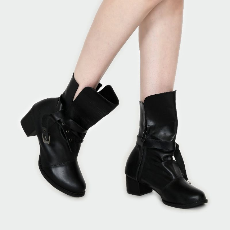 M&T Sepatu Boots Cowboy Wanita Black Leather