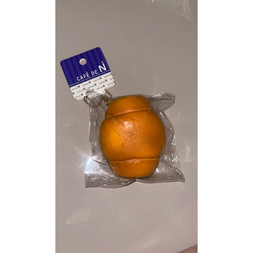 SQUISHY SALE CDN BREADROLL