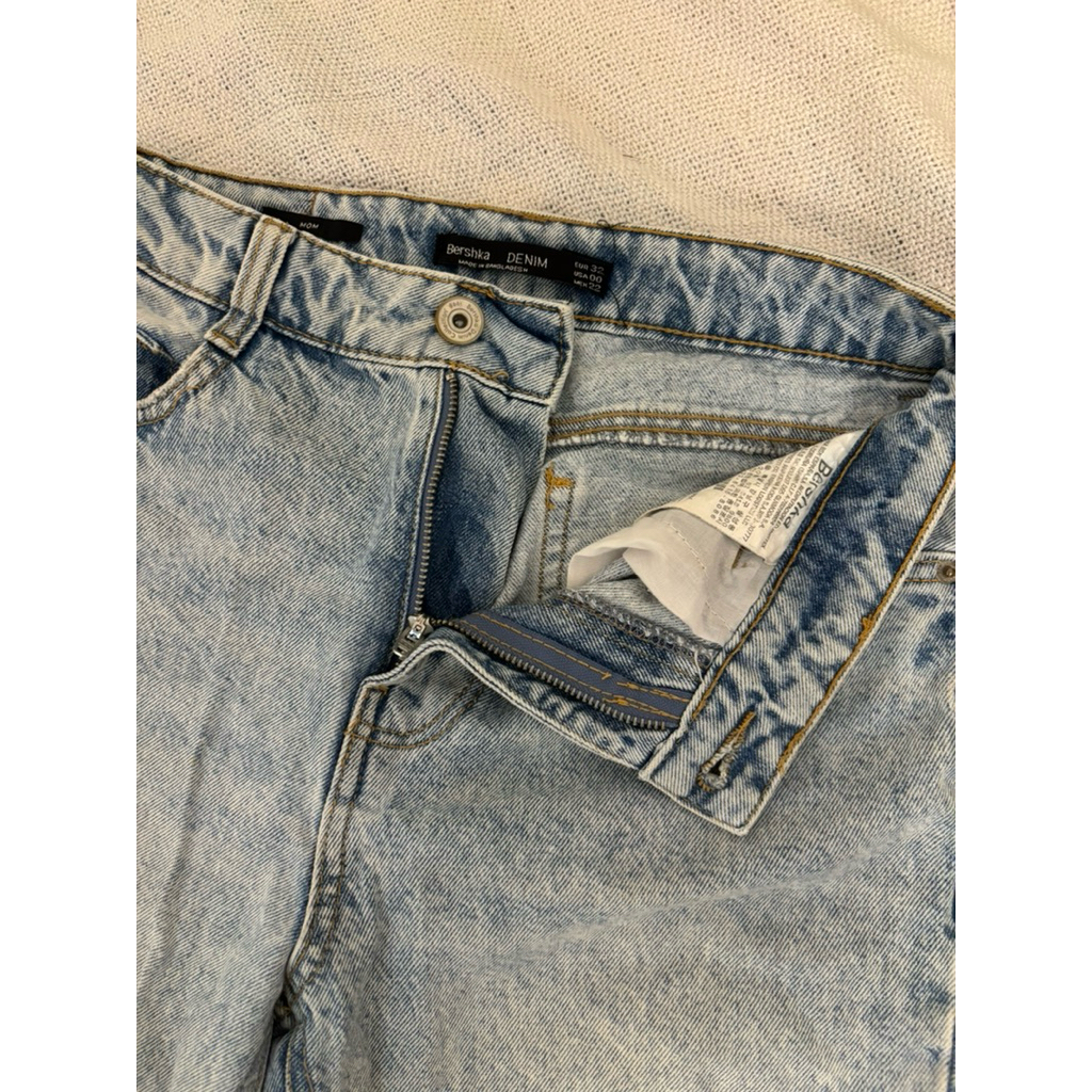 [preloved] BERSHKA jeans denim