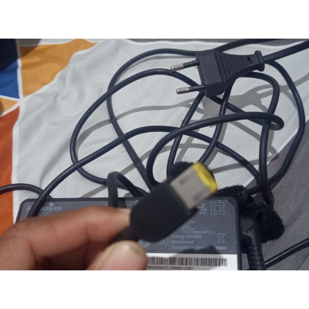 Charger Laptop Lenovo