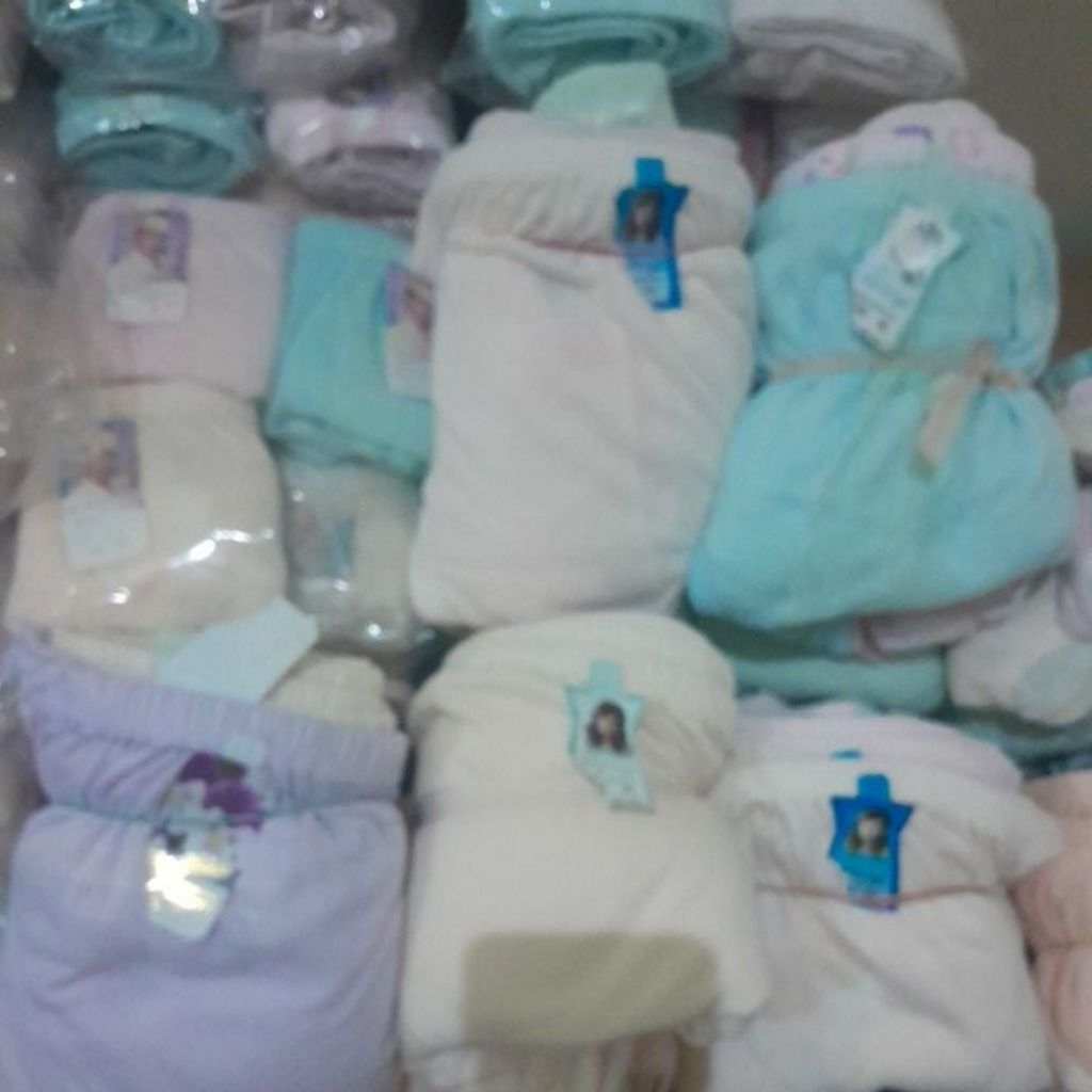 celana dalam rijek etalase 50000