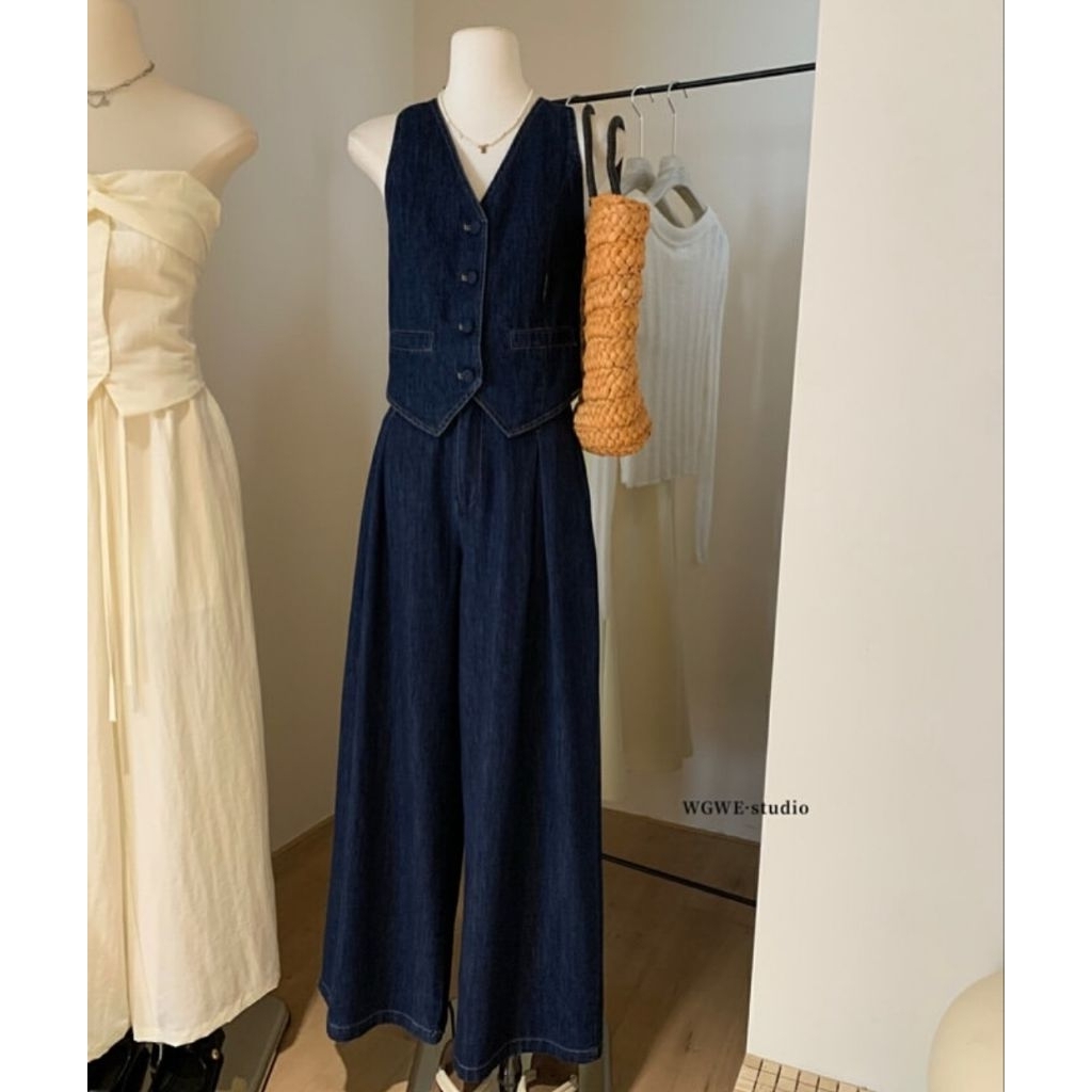 WGWE VIETNAM WG.WE INCOMPARABLE BEAUTY DENIM SET / SETELAN DENIM  JEANS WANITA DARK BLUE SIZE M