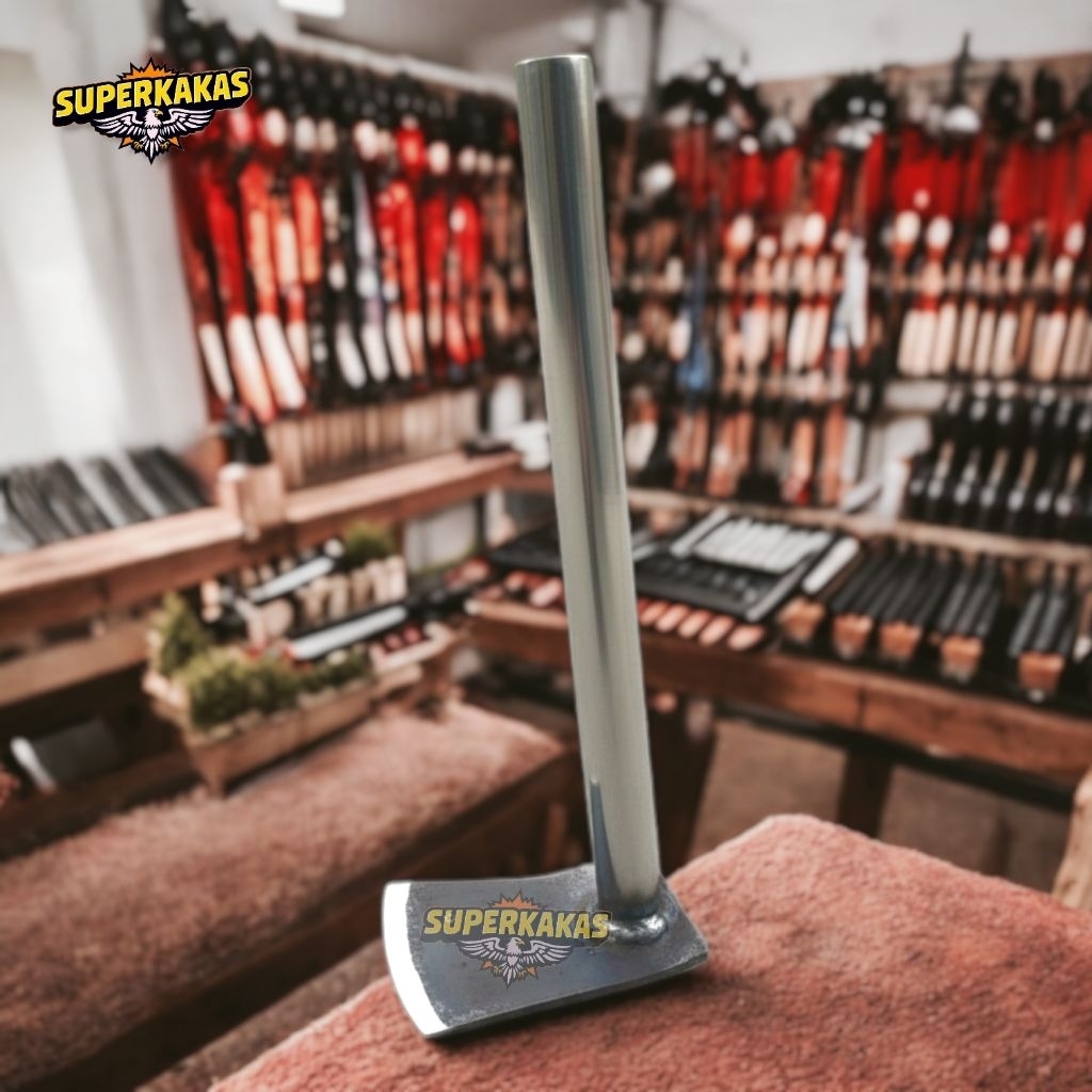 cangkul gathul bahan baja per tebal wangkil tanah koret rumput sepuh tua Superkakas