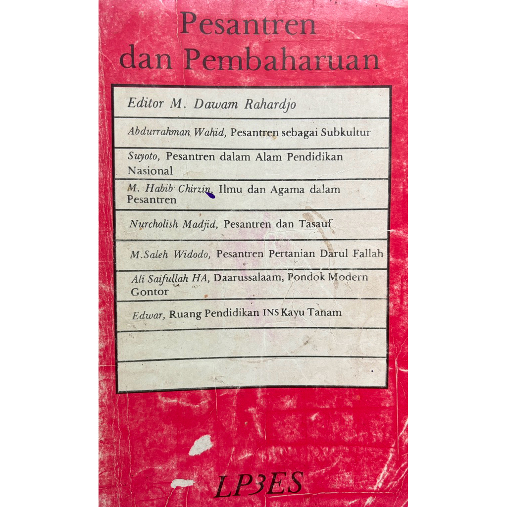 Buku pesantren dan pembaharuan dawam rahardjo