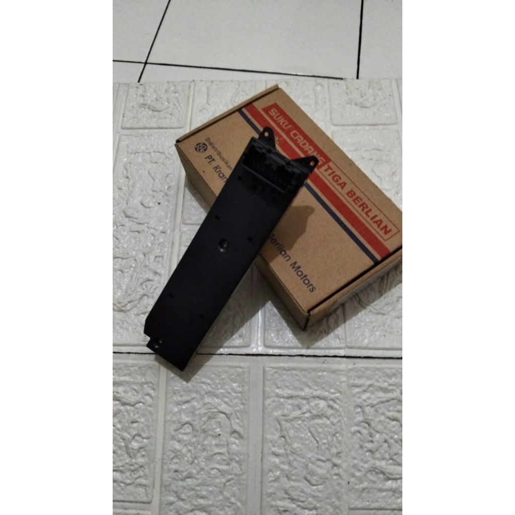 SWITCH MASTER POWER WINDOW MITSUBISHI L200