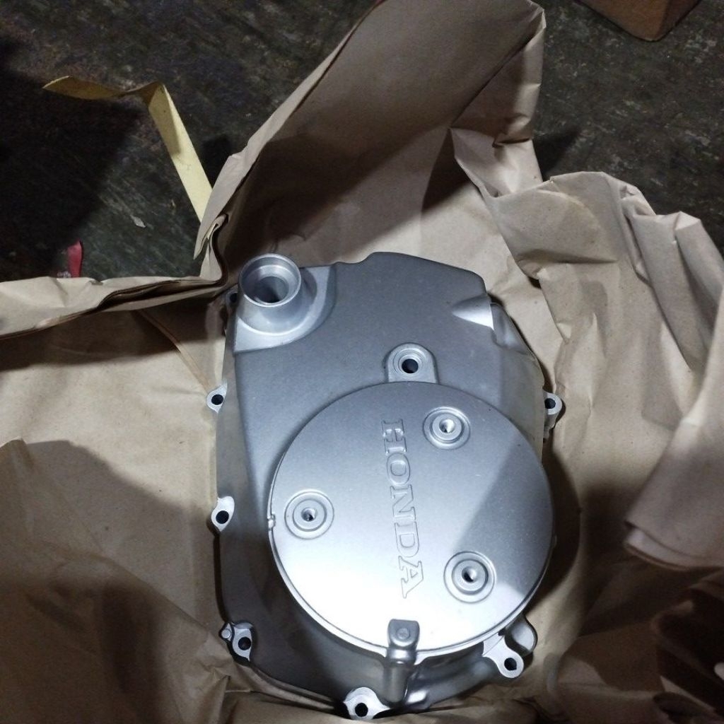 Bak Blok Kopling Karisma Crankcase kanan Karisma  Bak kopling  Cover  karisma Original Ahm bak Blok 
