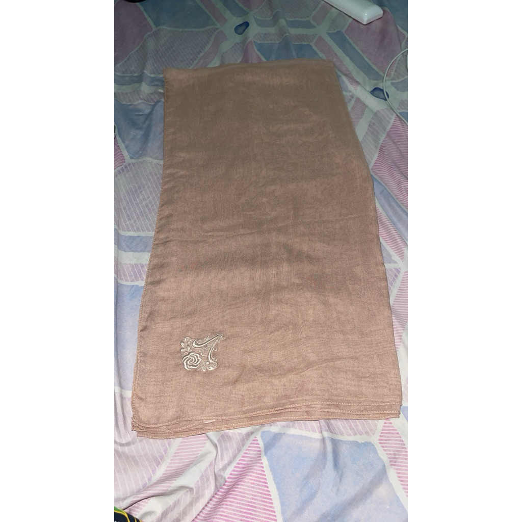 hijab Ayu Dyah Andari preloved