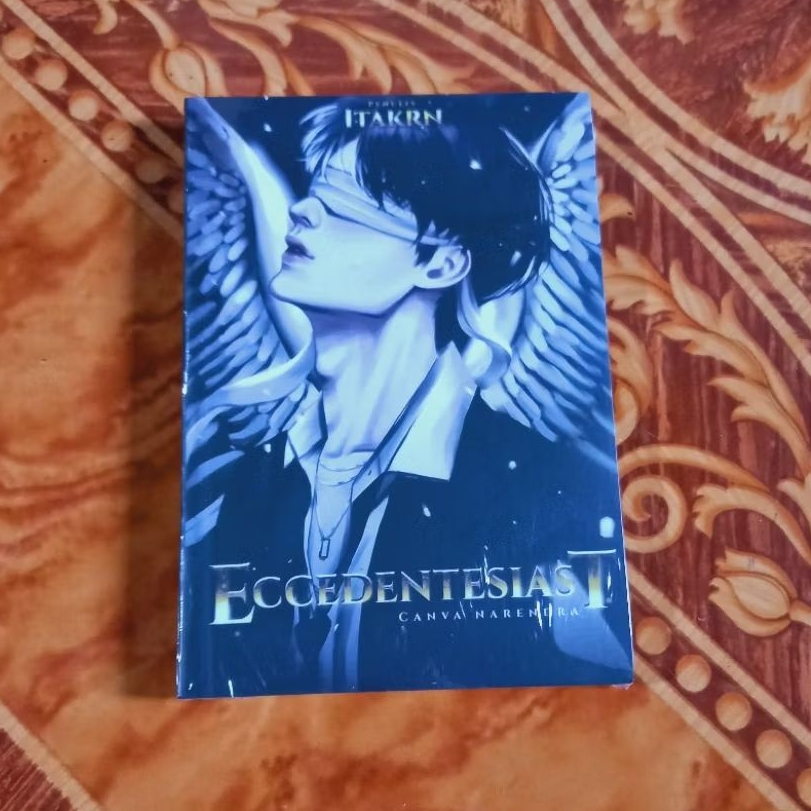 Buku Novel Eccedentesiast