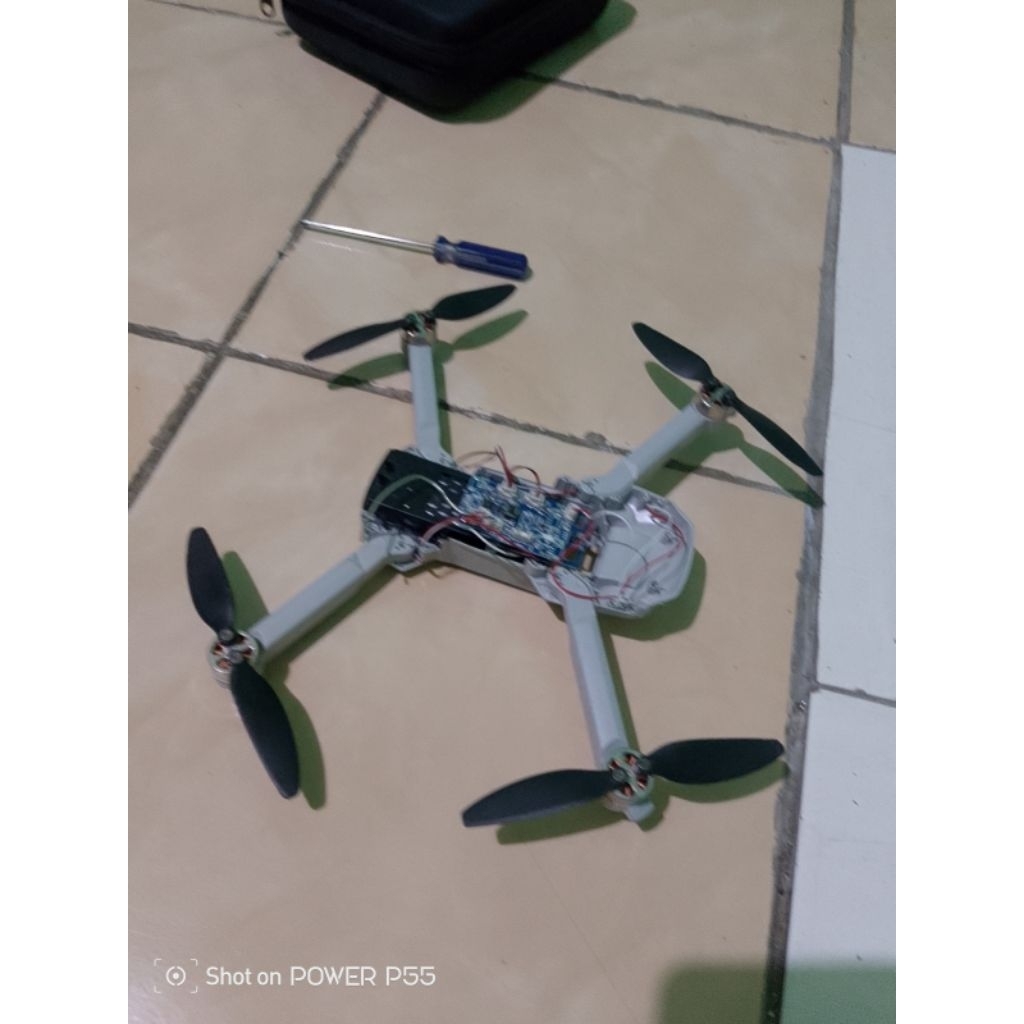 DRONE GT88 BRUSSELS HANYA ESC DEPAN RUSAK COCOK UNTUK DI MODIFIKASI JADI RC PESAWAT