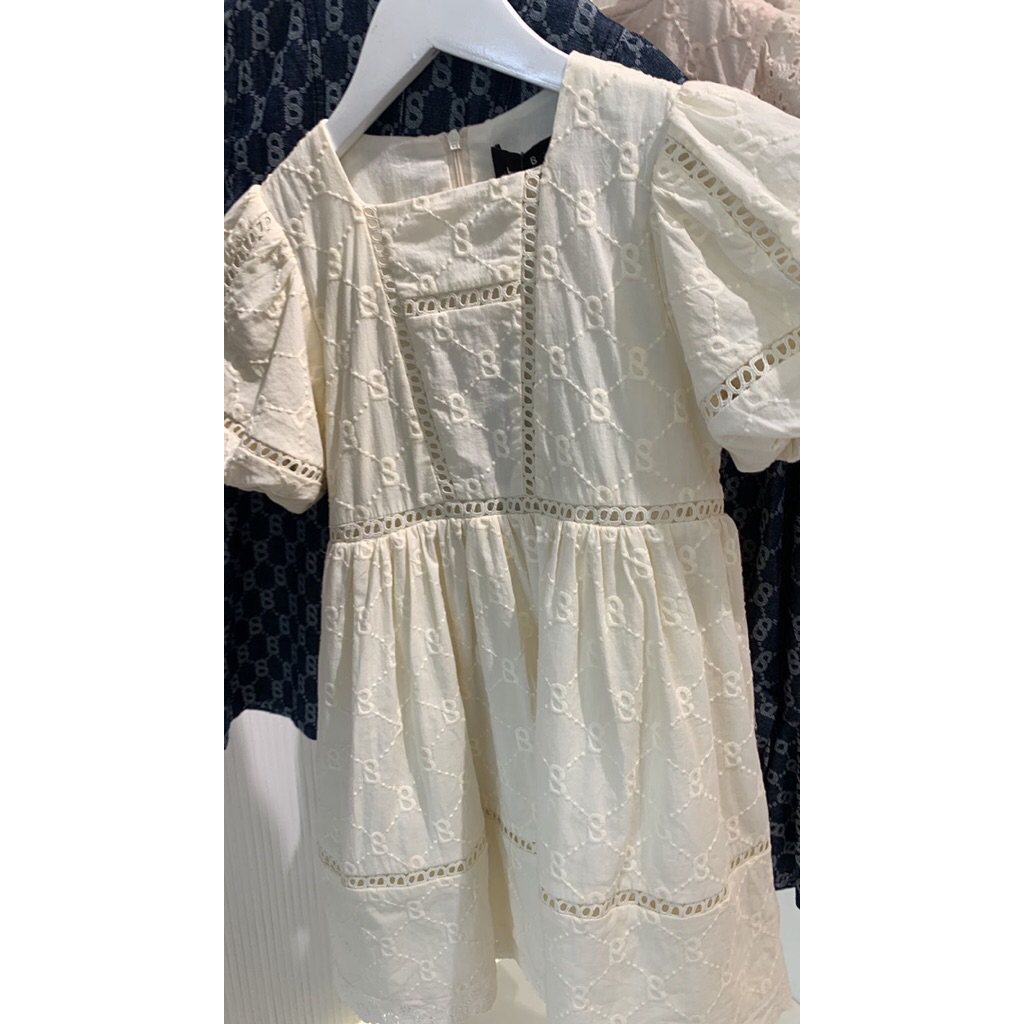 NEW buttonscarves monogram kids sz XL