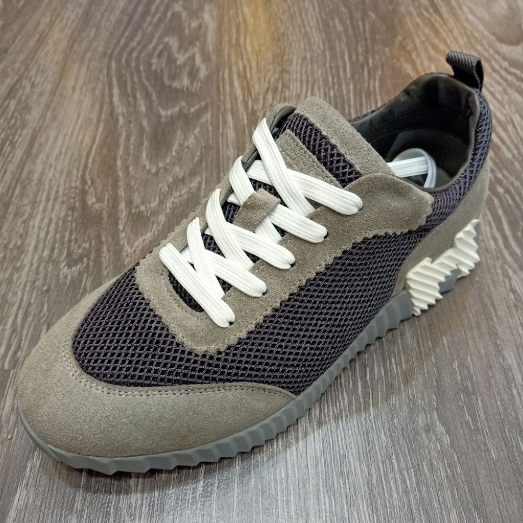 sepatu sneakers H.M.S sepatu sneaker pria