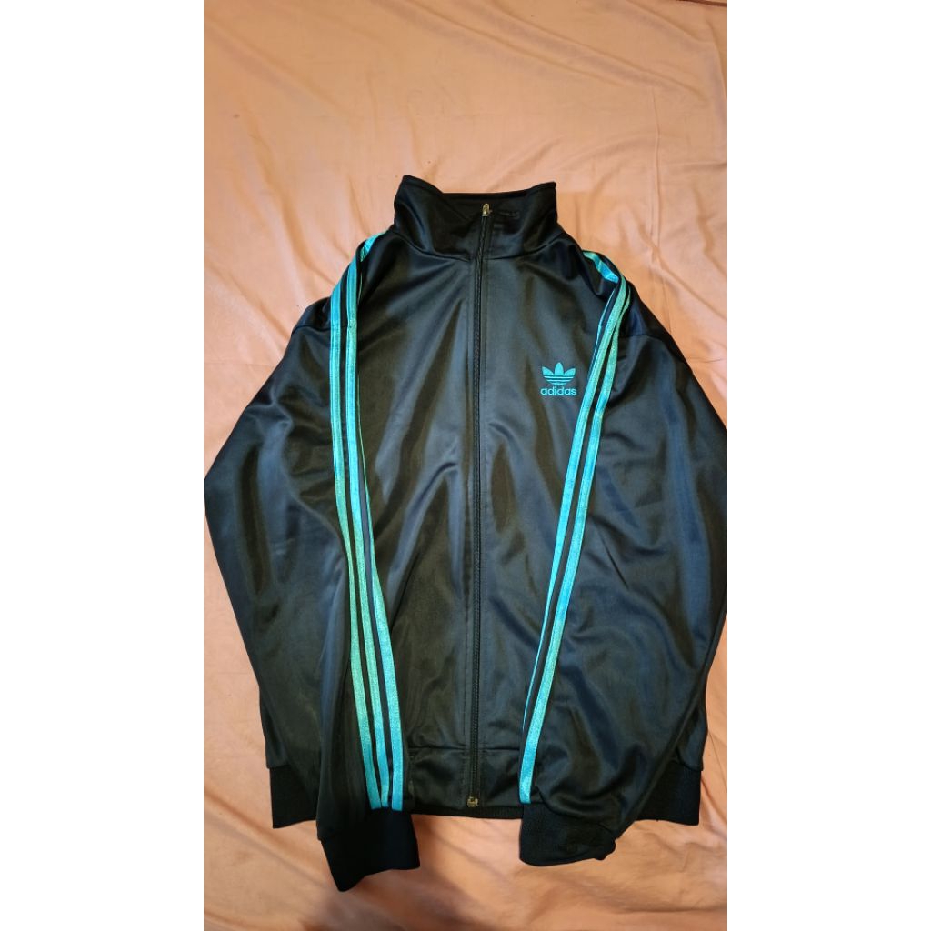TRACKTOP ADIDAS SIZE XL ORIGINAL 100%
