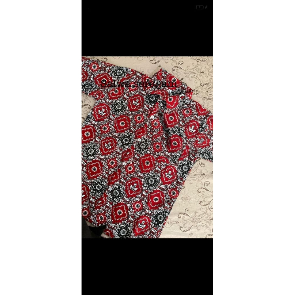 Seragam Sekolah Batik Merah Lengan Pendek Anak SD Ukuran 8 Tahun