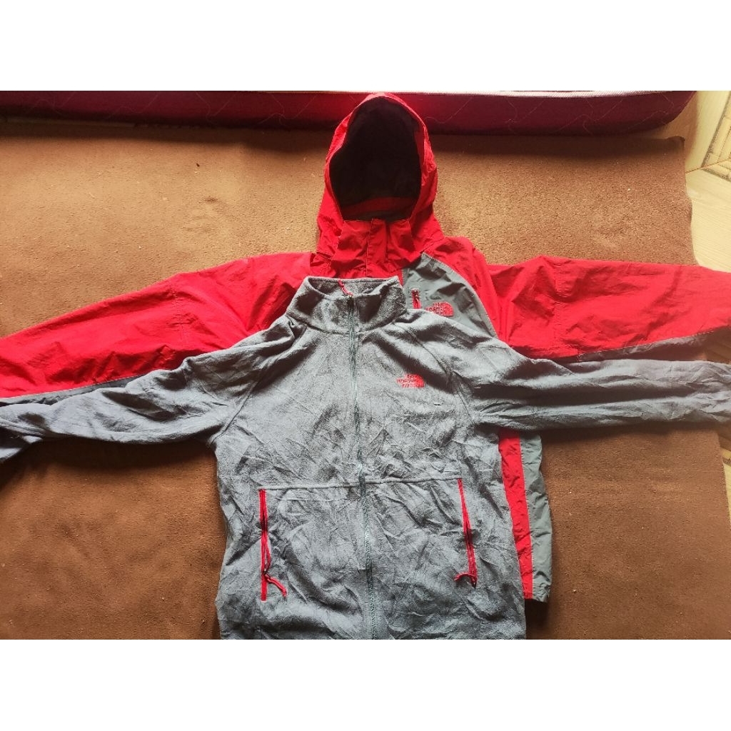 jaket merah abu tnf