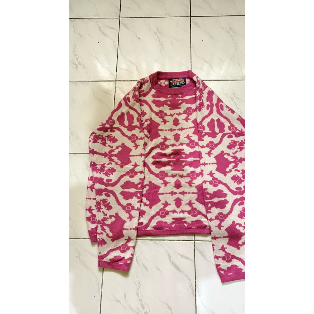 Sweater Play With Pattero