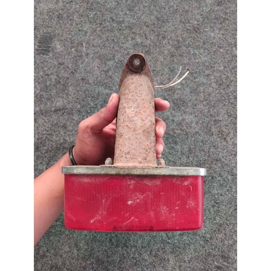 Stoplamp/lampu belakang suzuki fr80