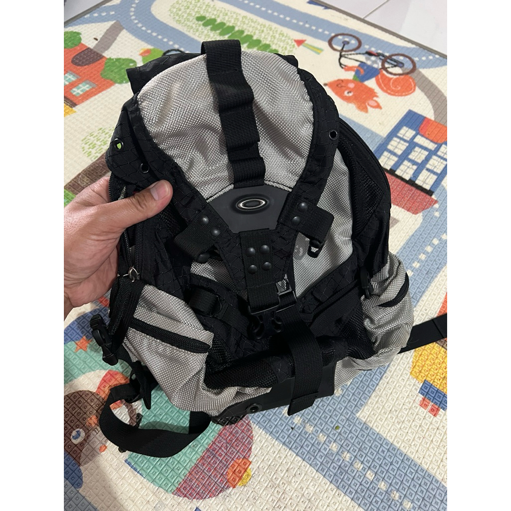 ransel oakley icon mini backpack