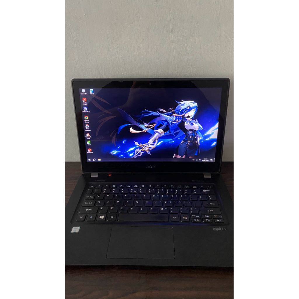 Acer Aspire V3-372T - Core i7 - RAM 16GB - SSD - Full HD Touchscreen - Bekas Berkualitas