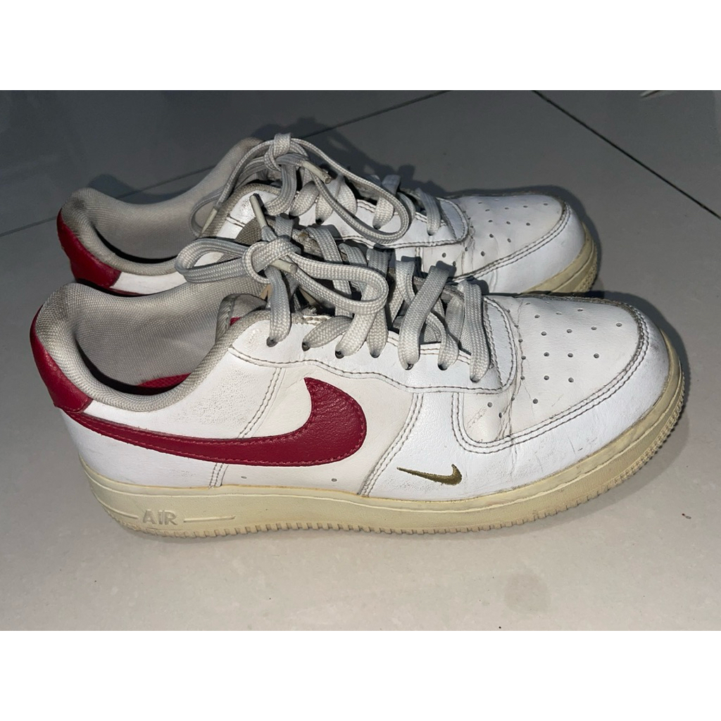 preloved NIKE air force size 39 ORI