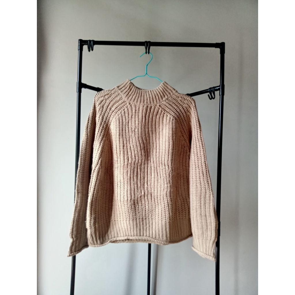 PRELOVED SWEATER RAJUT BAHAN RAJUT TEBAL