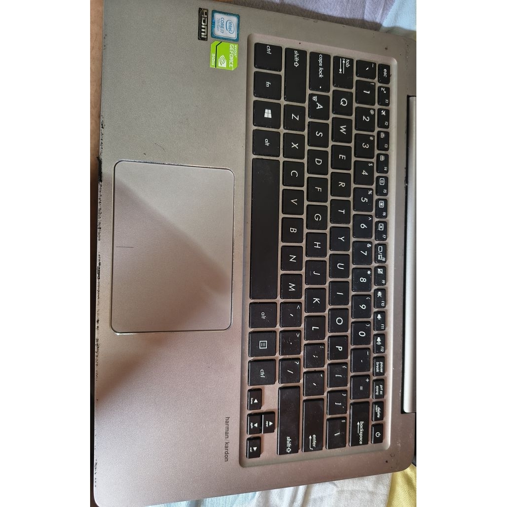 Laptop Asus i7-7500U SSD