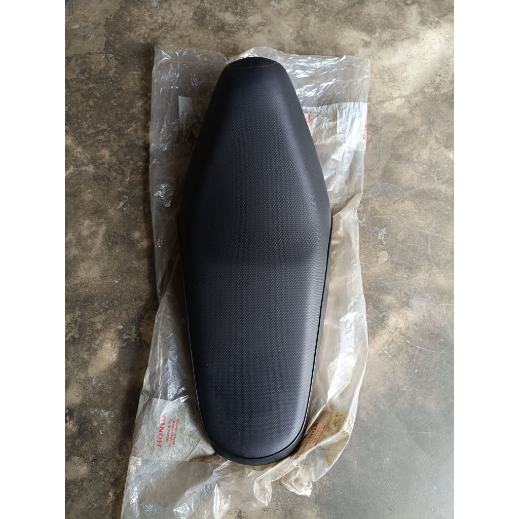 jok assy / sadel komplit honda revo lancip / revo lama, original AHM