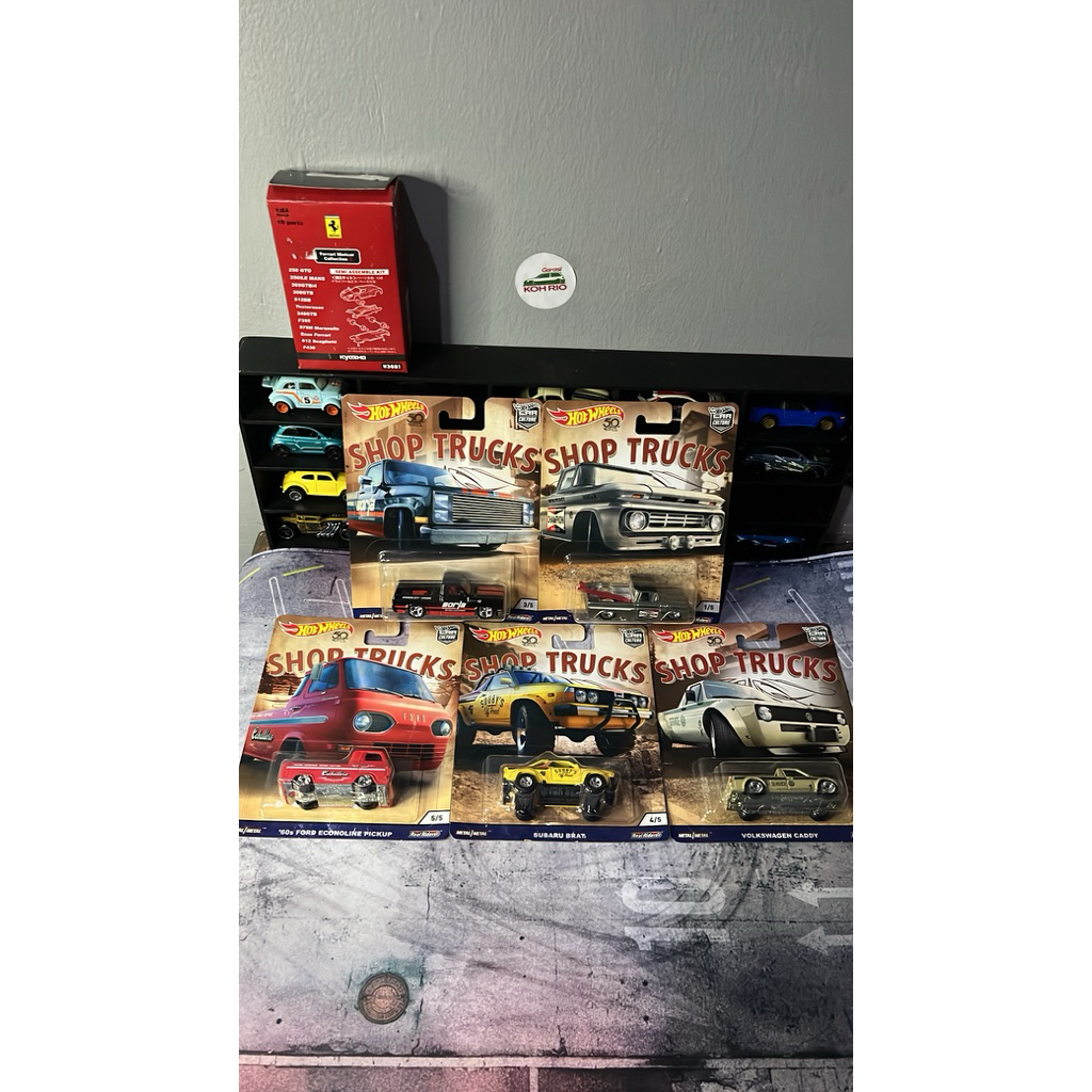 Hotwheels Premium - 1 Set Hotwheels Premium Shop Trucks