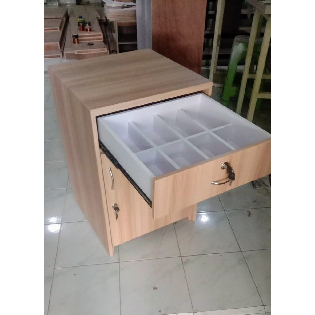 meja kasir kios / meja kasir warung makan / meja kasir minimalis