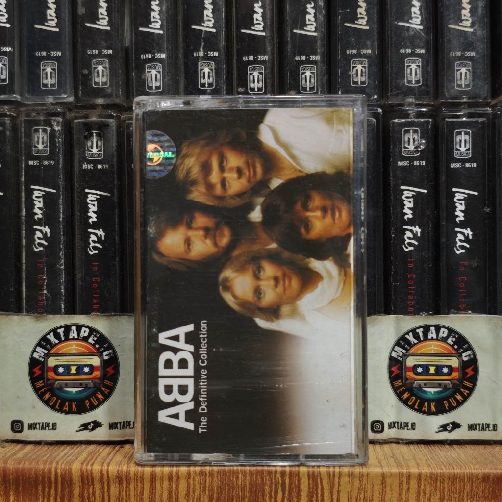 Kaset - Abba - The Definitive Collection (Cassette 1) - Kaset Pita - Radio Tape - Radio - Pemutar Ka