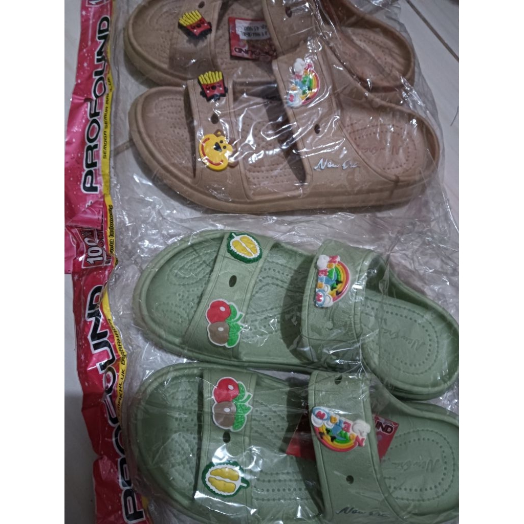 sandal new era wanita
