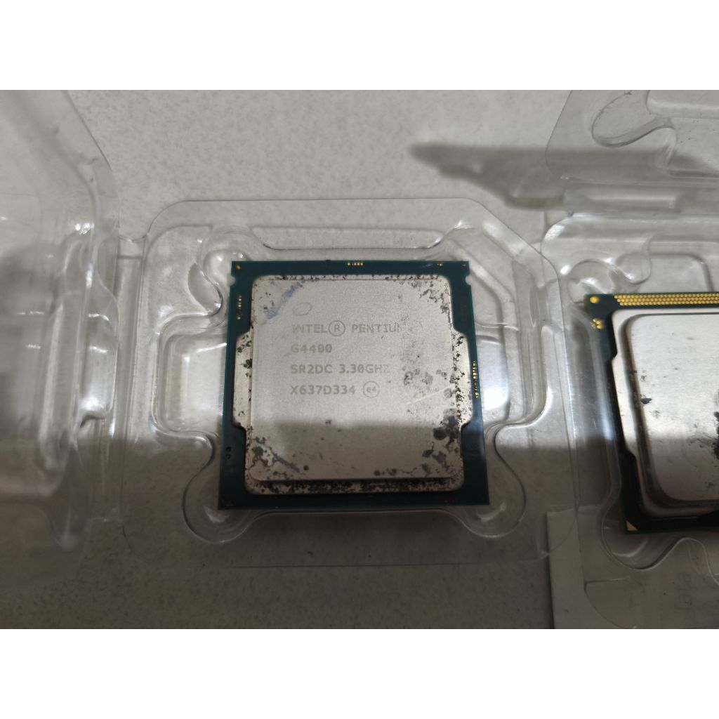 4pcs Intel Pentium G840 dan 1pc Intel Pentium G4400