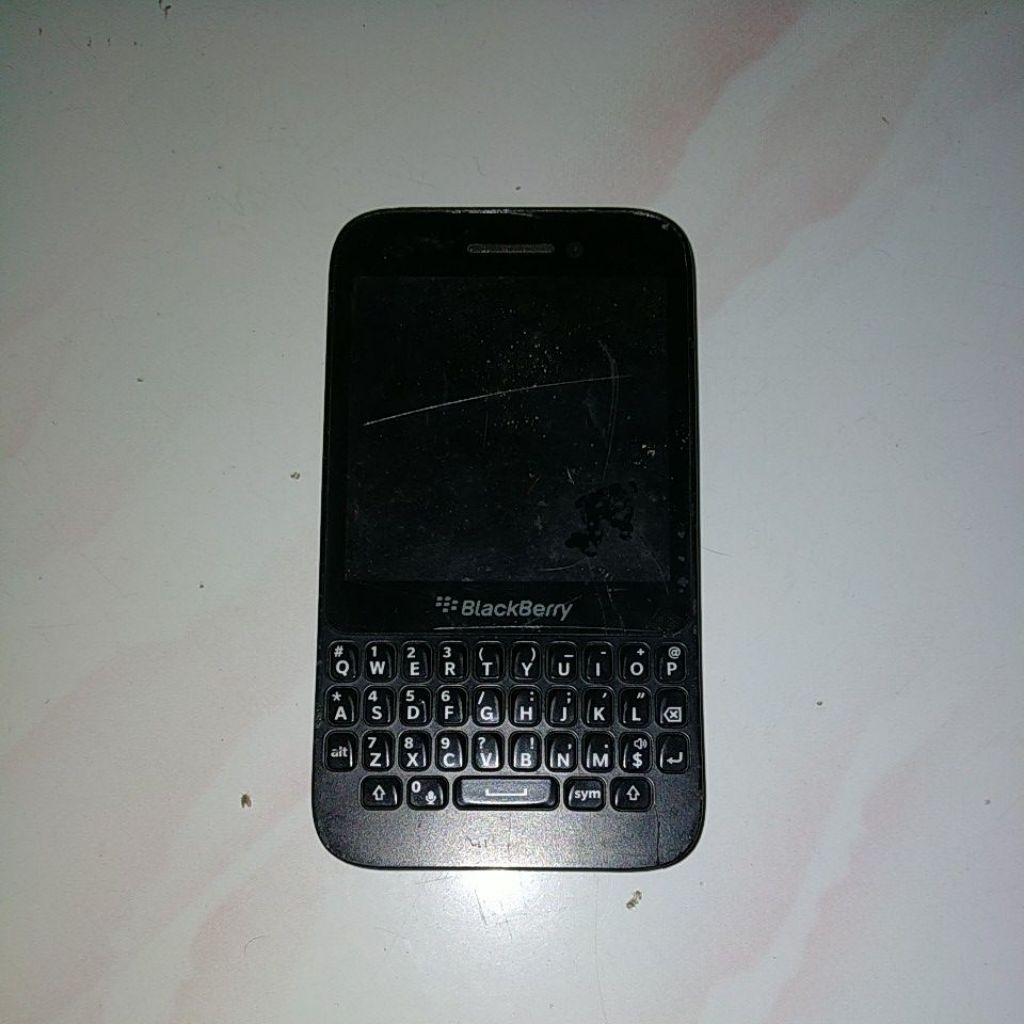 Blackberry Q5 kondisi gambling, Anggap aja Rusak