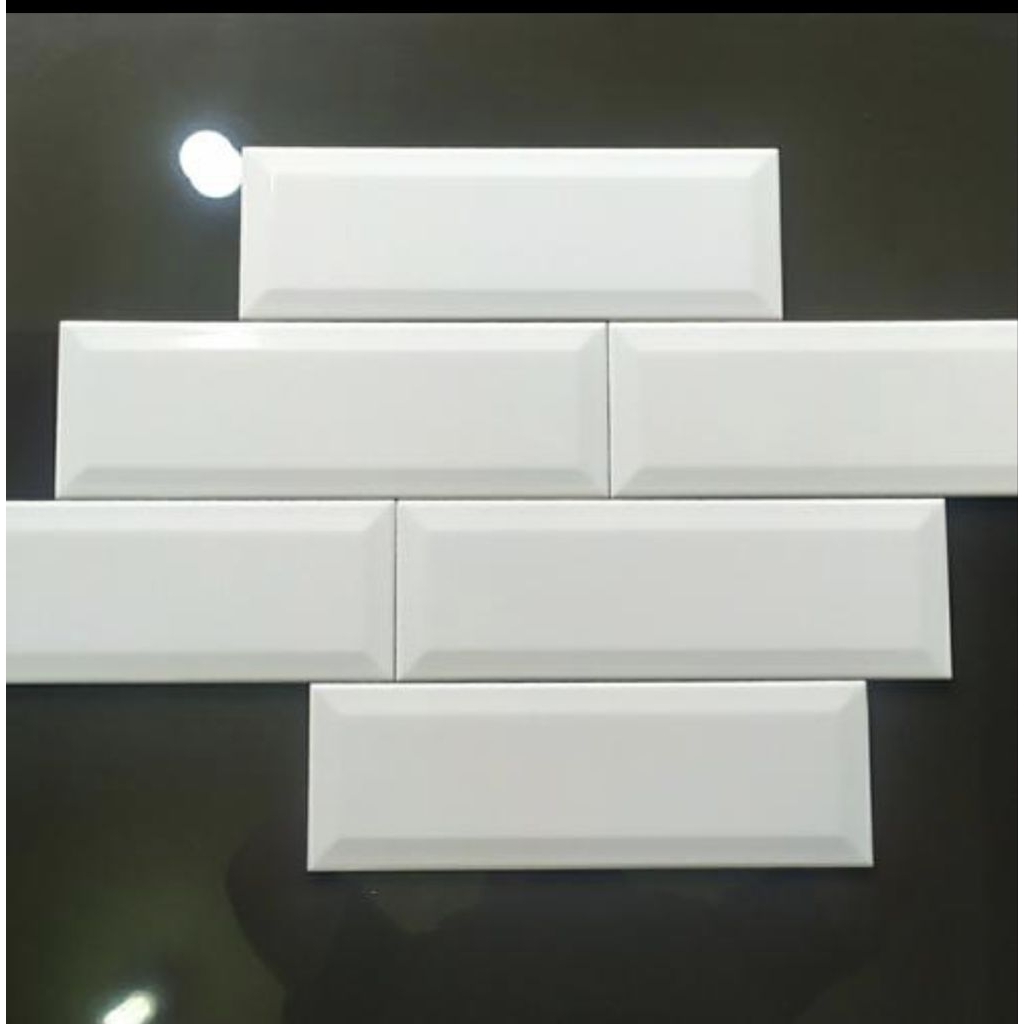 KERAMIK LIS DINDING BEVEL 10×30 SUBWAY | MULIA TILE