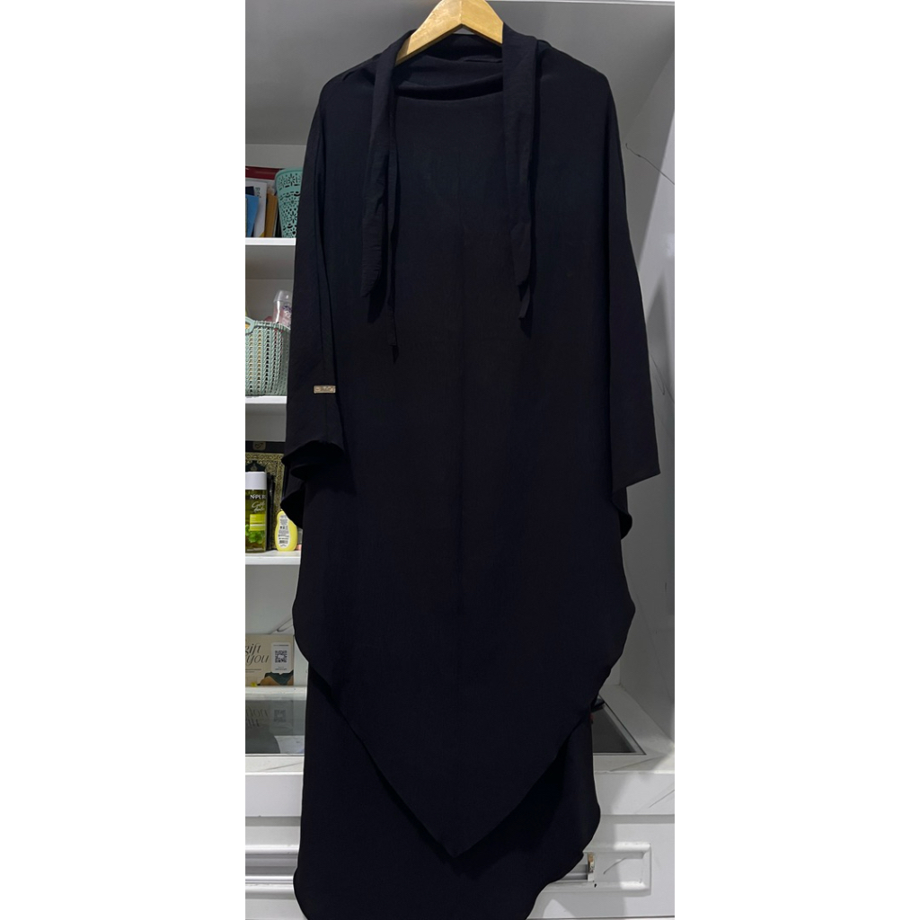 PRELOVED FK crinkle tali | French khimar