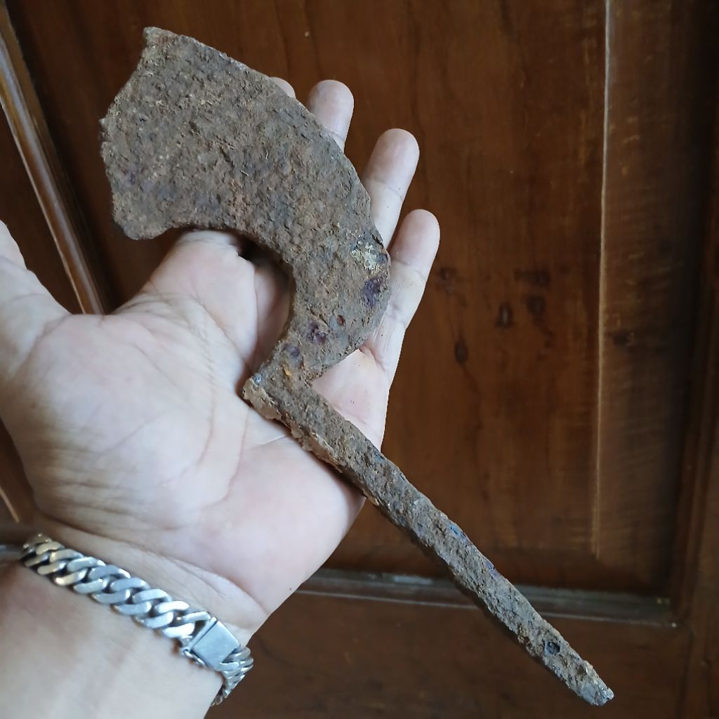 Koleksi Temuan Galian Tanah Jenis Pusaka KUDI Kuno KaBudhan