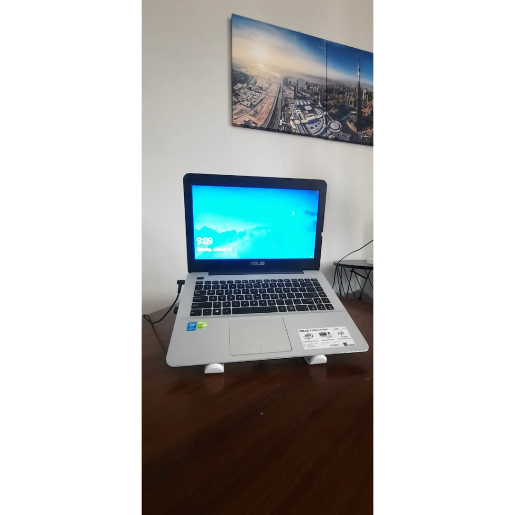 asus laptop i5-5200U preloved