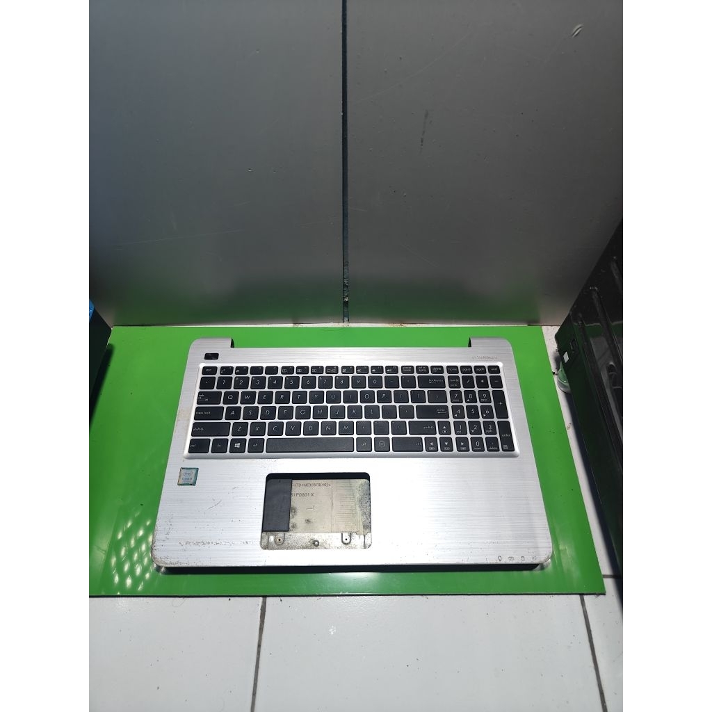 Casing Bawah Bottom Case Frame Keyboard Palmest Laptop Asus A556 A556U A556UA A556UF A556UQ A556UR X