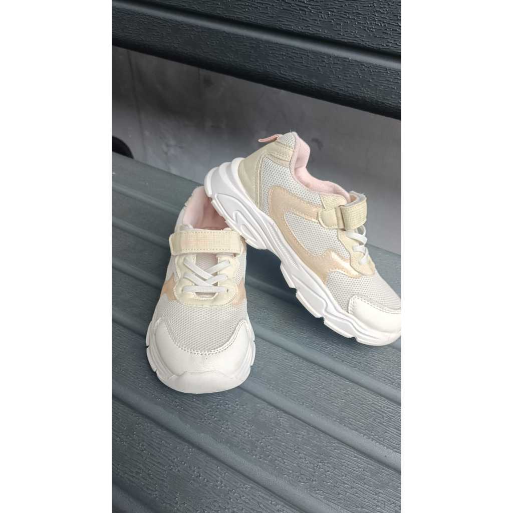 preloved sepatu nevada