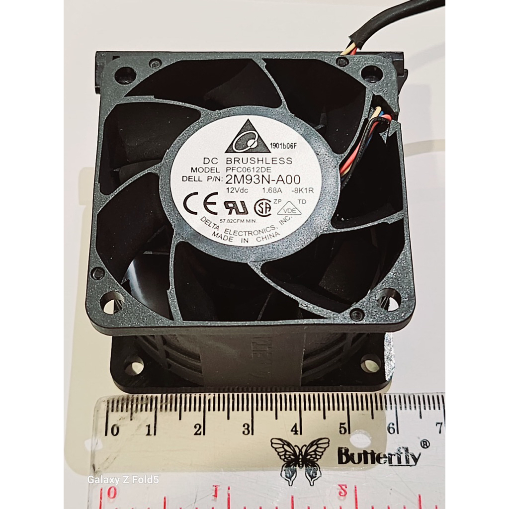 fan kipas dc 6x6 cm 12v 1.68A brushless. tebal 35mm. super kencang..  setara dengan 1.2 x 12 = 14, 4