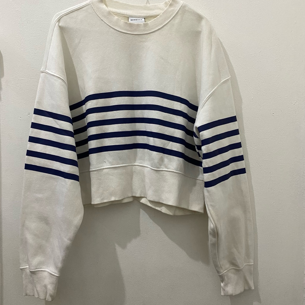 CREWNECK BERSKHA ORIGINAL/SWEATER BERSKHA ORIGINAL/SWEATER MUSIM DINGIN BERSKHA ORIGINAL/PRELOVED BR