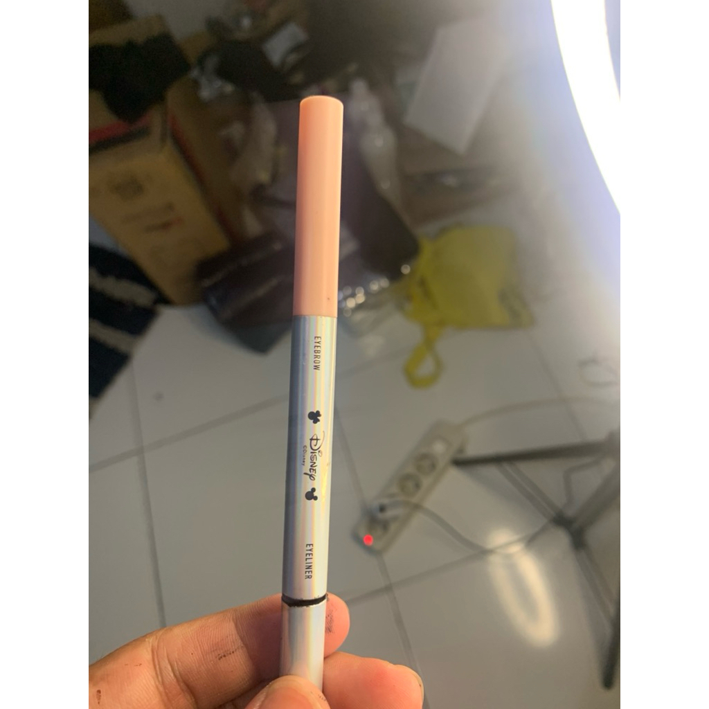 Jacqueline Eyessential Ash Brown