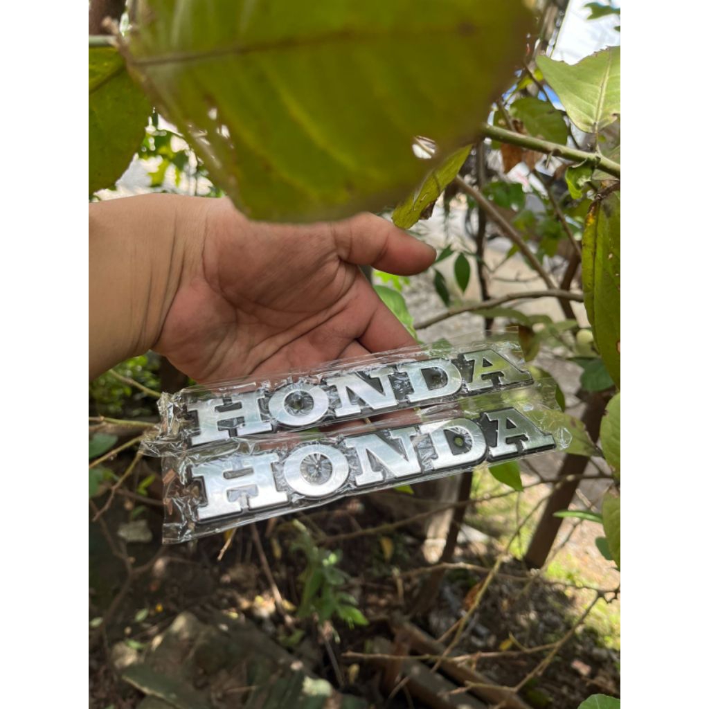EMBLEM TANGKI SULTAN EMBLEM CB 125 LOGO EMBLEM TANGKI HONDA CB 125