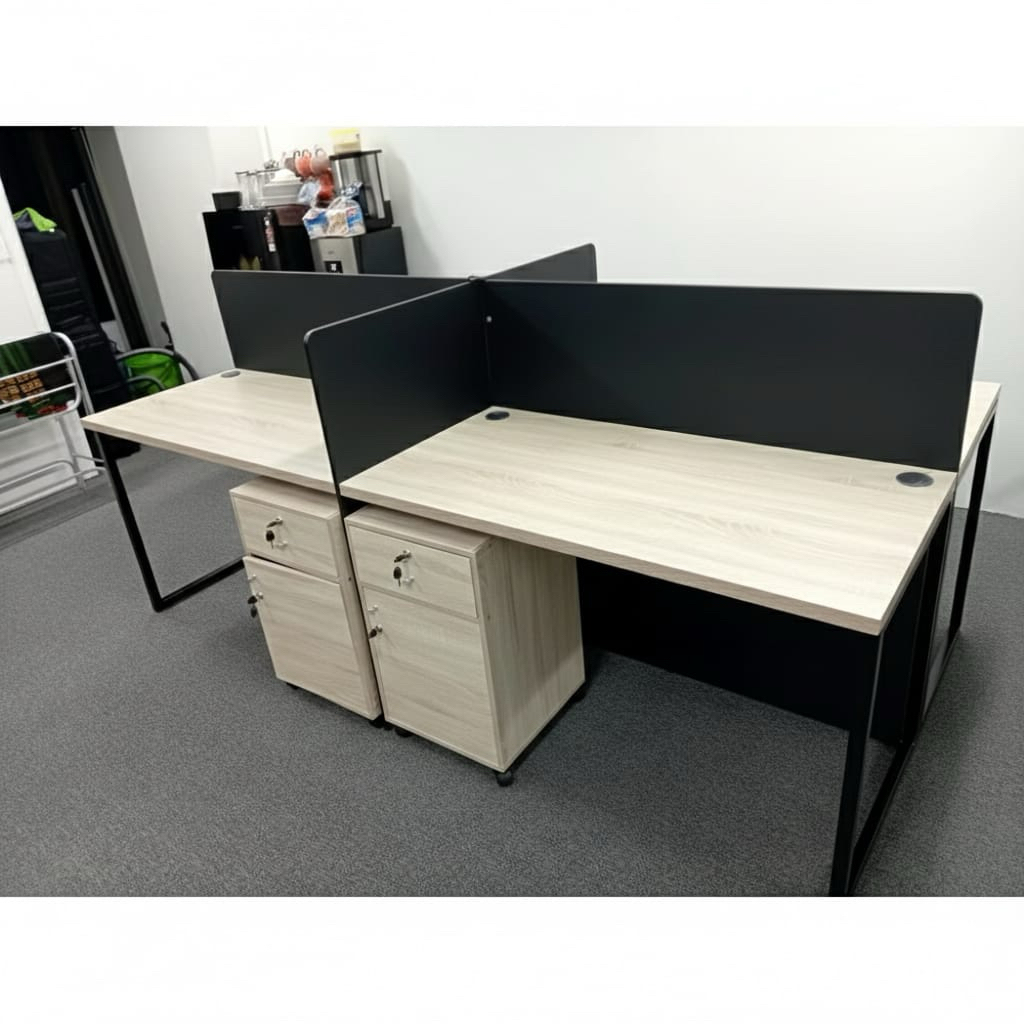 Meja Kantor kerja Partisi 4 staff dengan laci