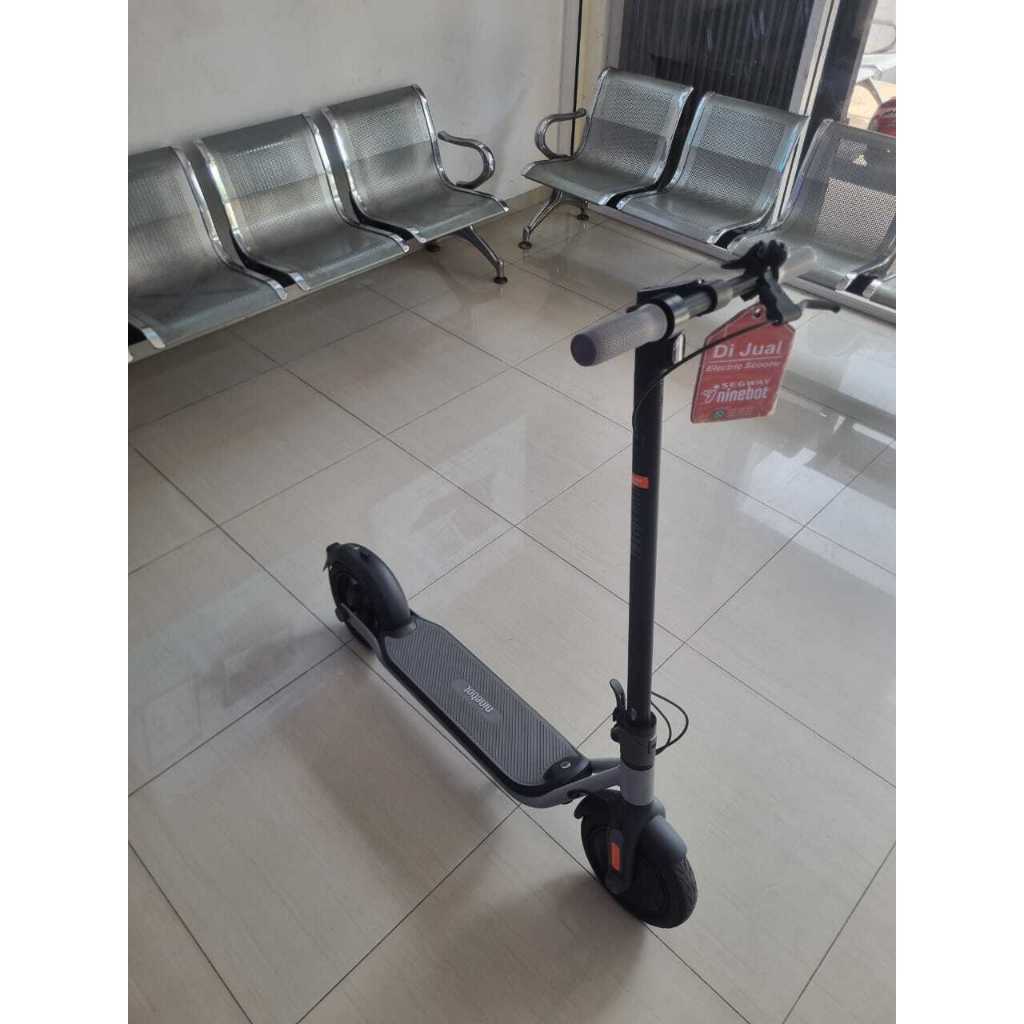Segway Electric Scooter - Segway Skuter Listrik Series Ninebot D18W Original - Second Openbox