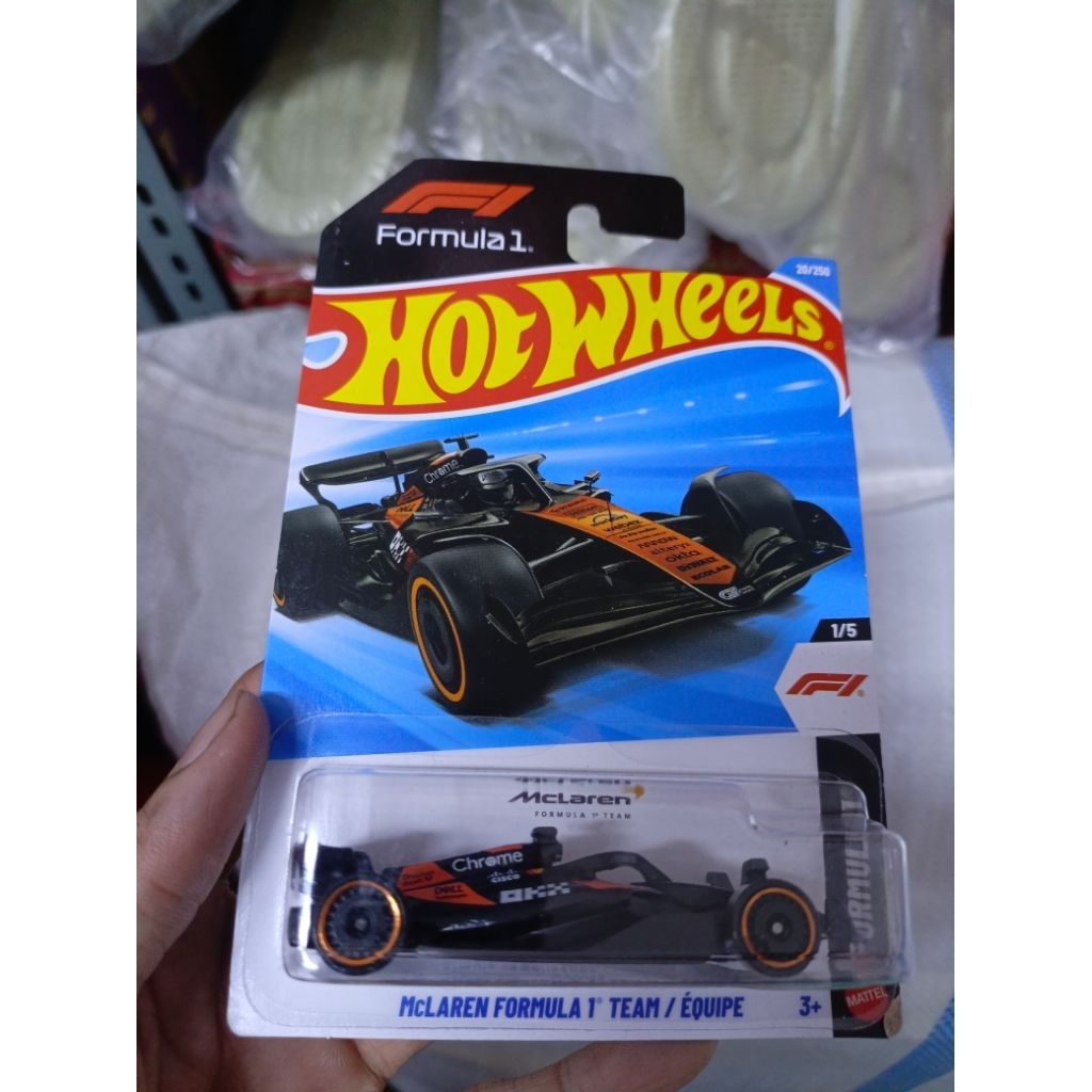 hot wheels f1 McLaren team