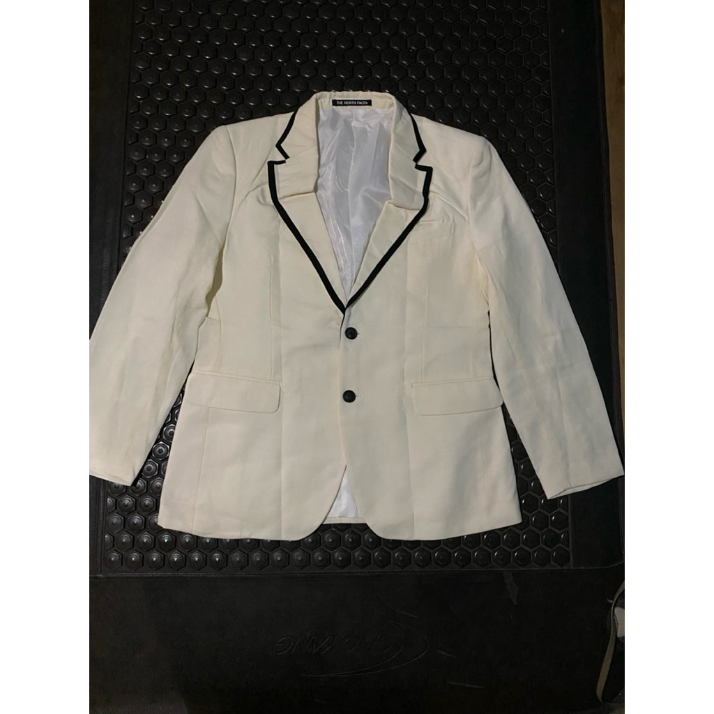 BLAZER TUXEDO THE NORTH FACE TNF PUTIH TULANG MEWAH BRANDED