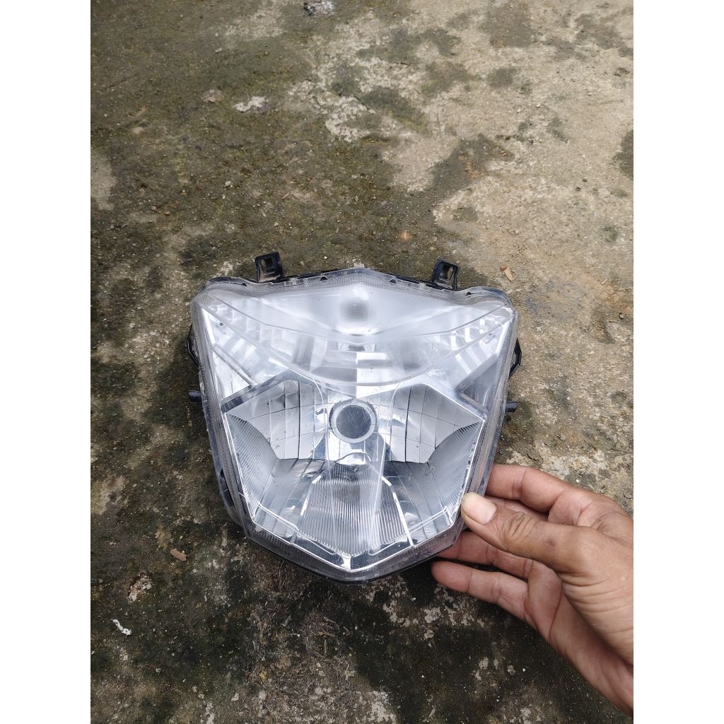 REFLEKTOR ATAU LAMPU DEPAN HONDA BEAT 2018 ORIGINAL BEKAS