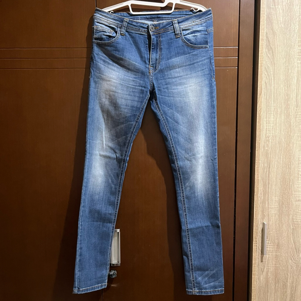 Jeans point one