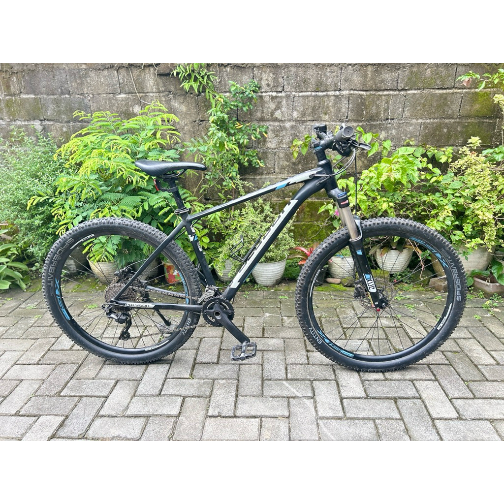 Polygon Xtrada 6 2020 Size M 27.5