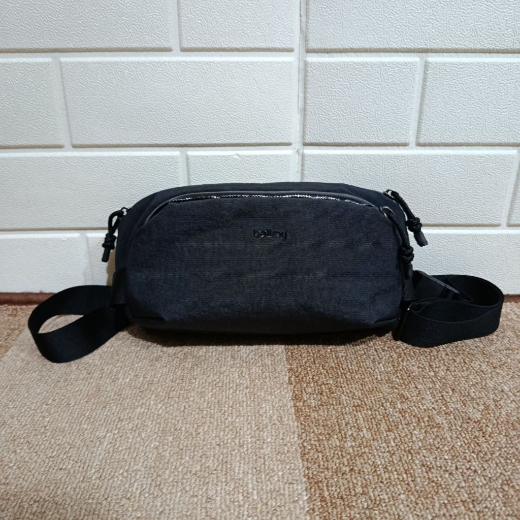 Tas Sling Bag Bellroy Venture Ready Sling 2.5L Black Original Tas Selempang Pria Wanita Unisex